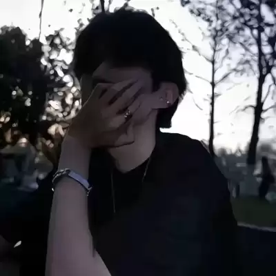 闻皎月